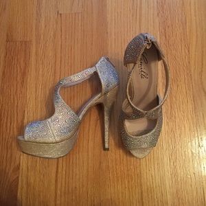 Silver Glitter Camille La Vie Heels